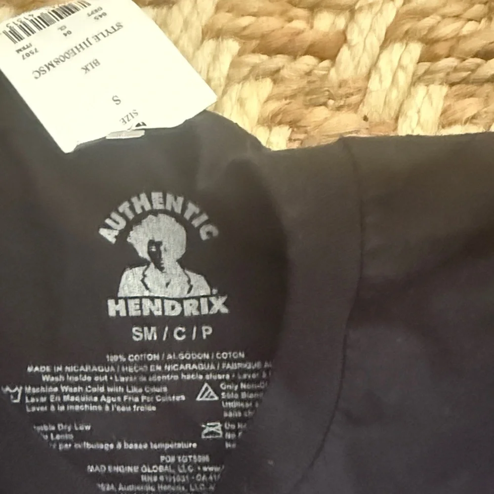 Jimi Hendrix Black Short-Sleeve Graphic Tee with Pink & Purple Artwork - Picture 3 of 4